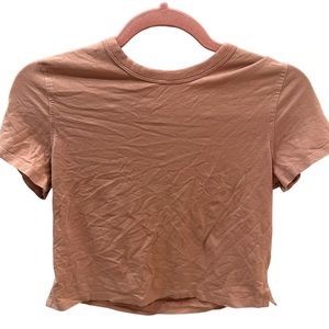 Lululemon cropped tee